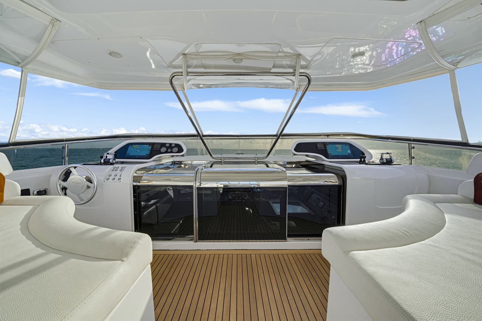 2016 Ferretti Yachts Custom Line