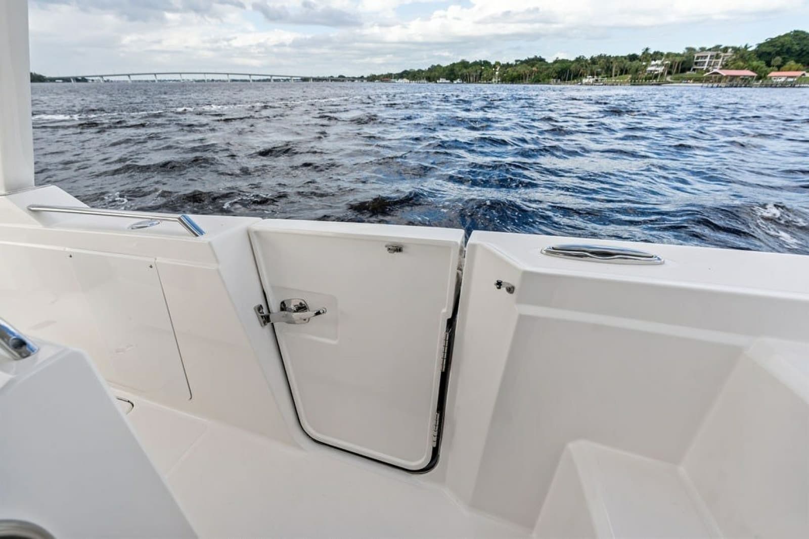 2024 Tiara Yachts 38 LS