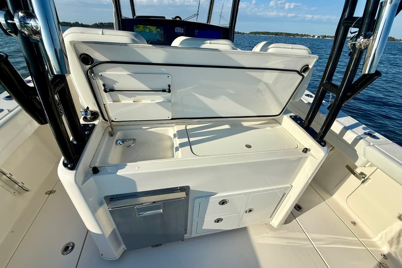 2023 Cobia 350 Center Console