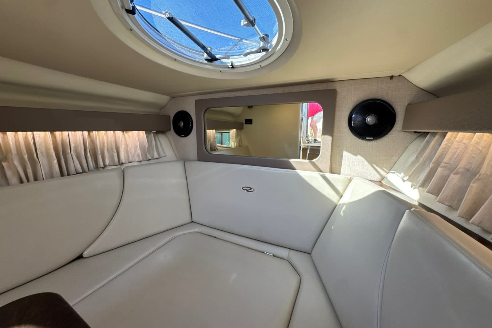 2017 Regal 28 Express