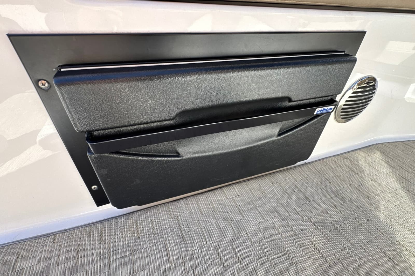 2017 Regal 28 Express