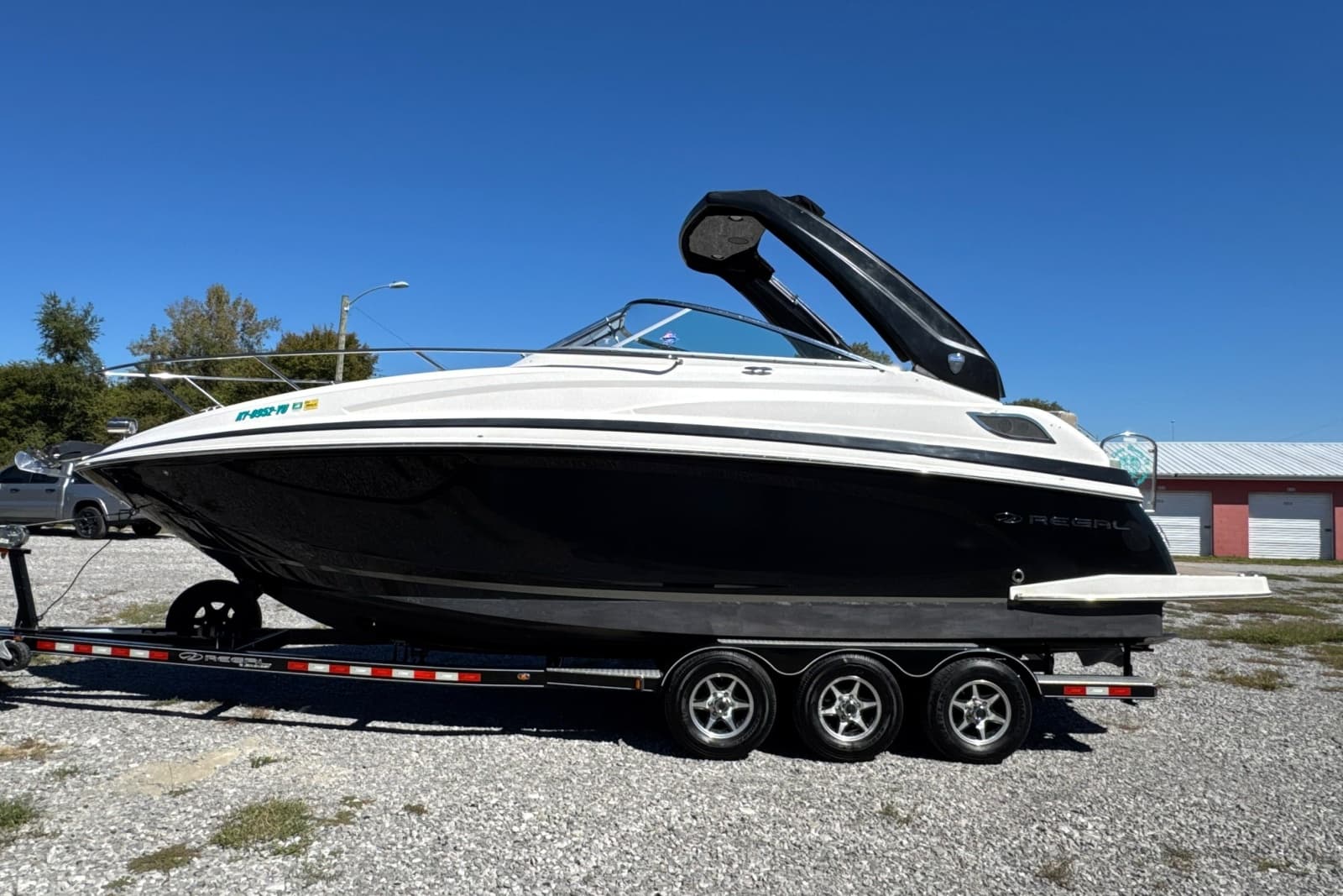 2017 Regal 28 Express
