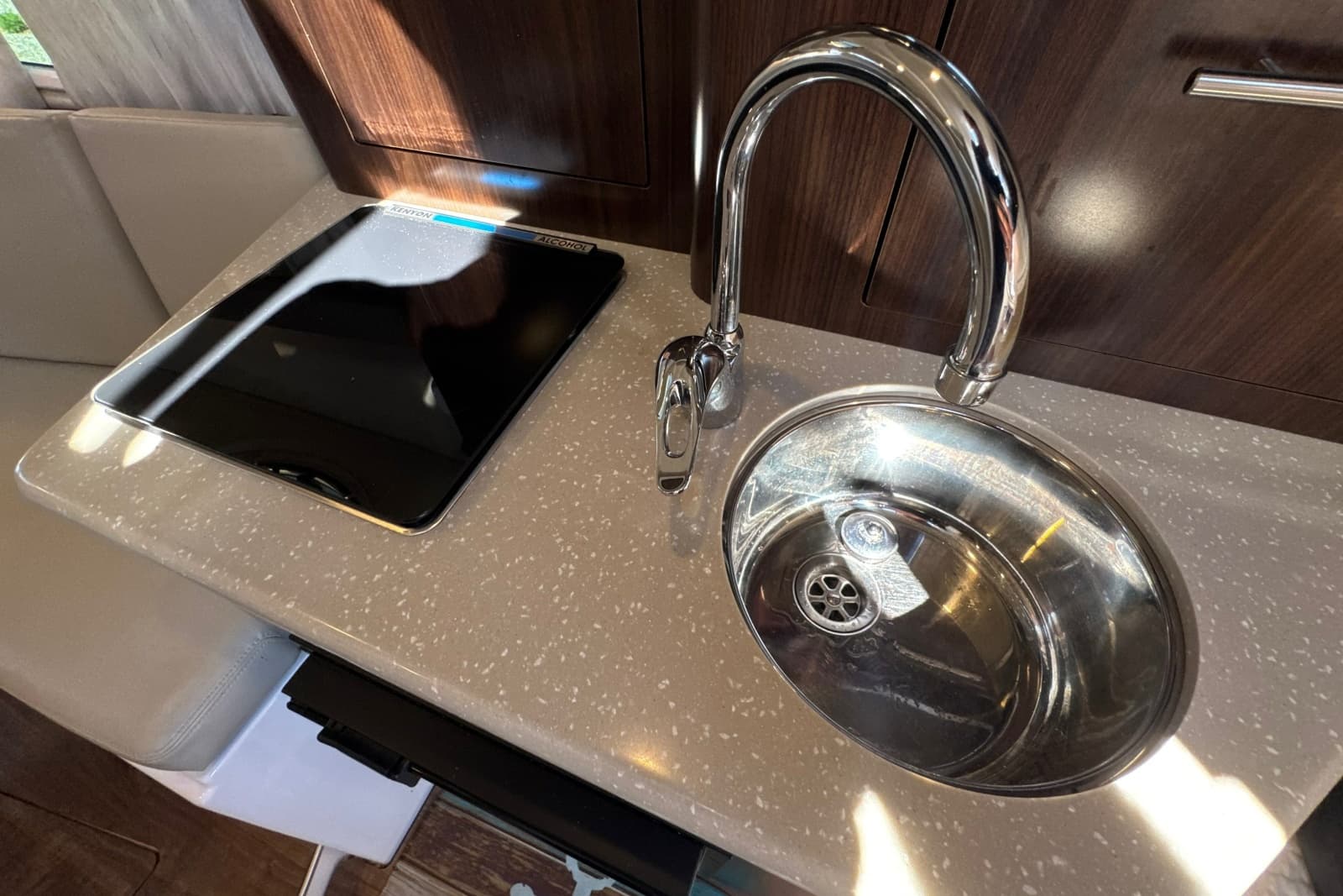 2017 Regal 28 Express