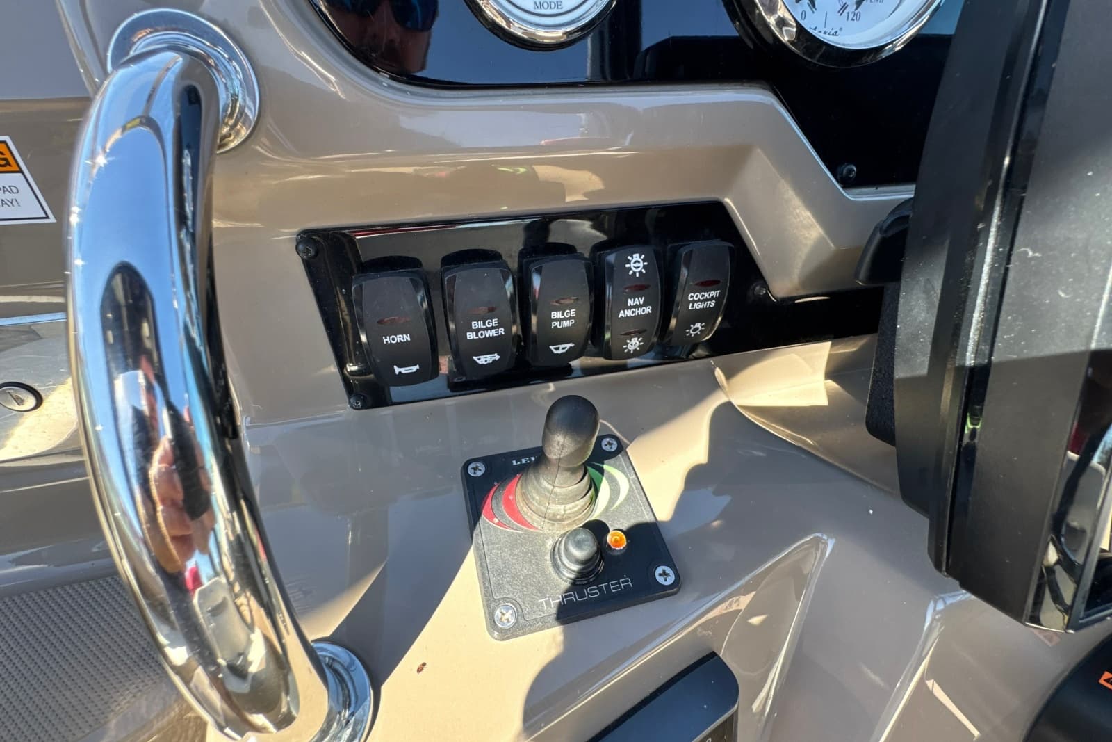 2017 Regal 28 Express