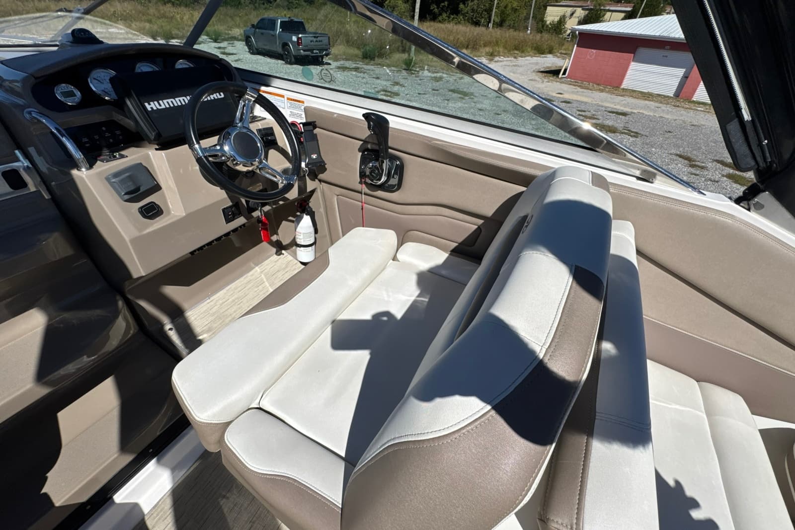 2017 Regal 28 Express