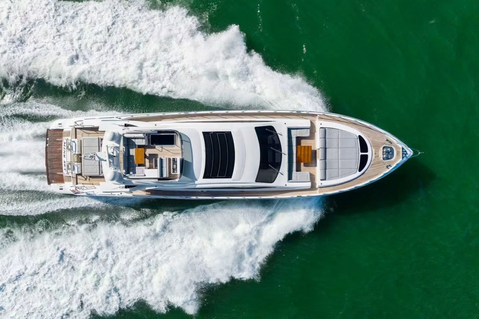 2016 Mangusta 94