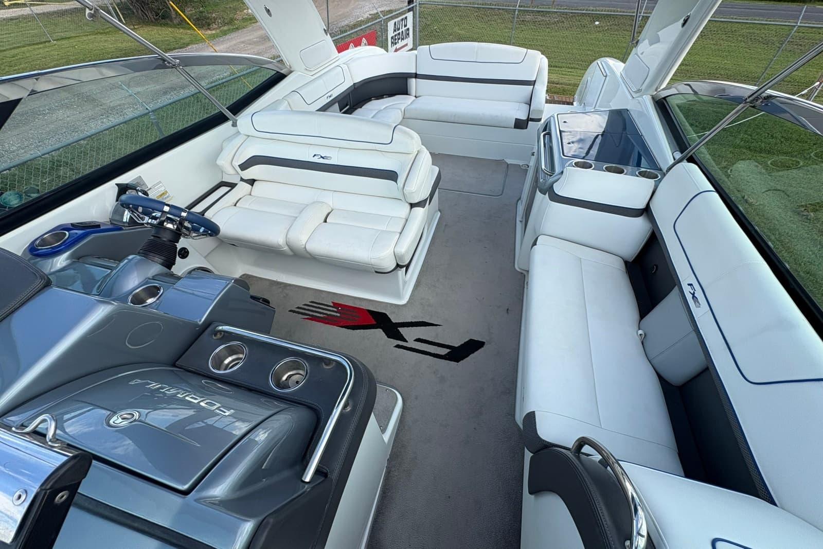 2015 Formula 350 FX Crossover Bowrider