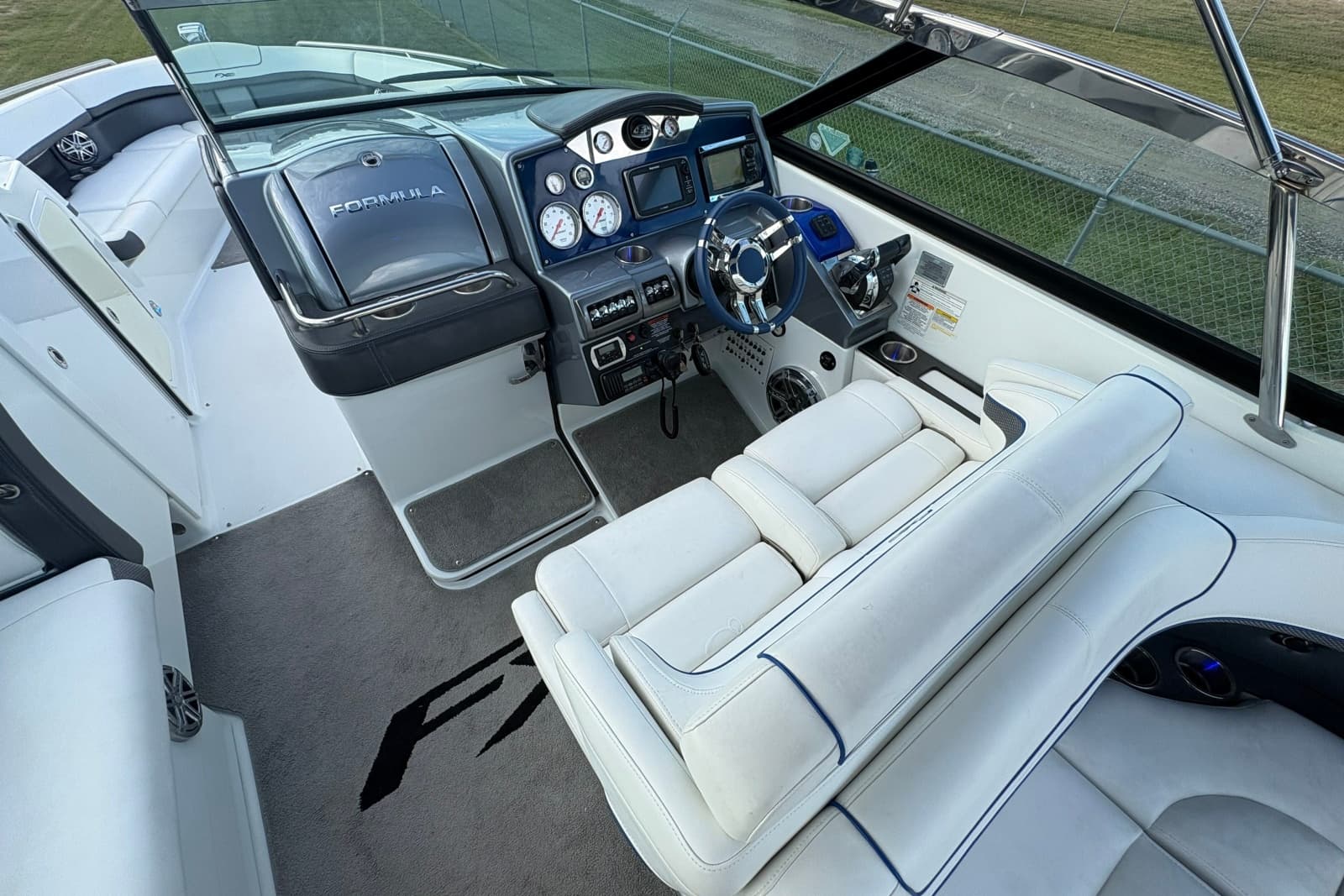 2015 Formula 350 FX Crossover Bowrider