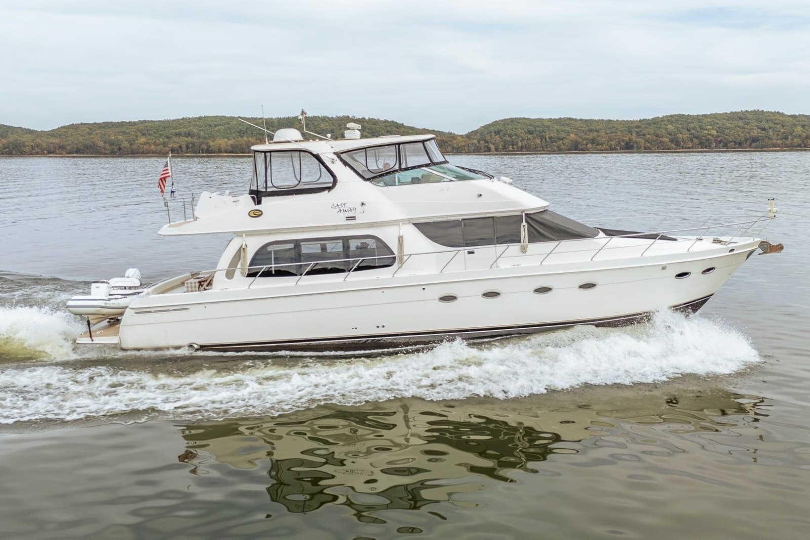 2006 Carver 56 Voyager