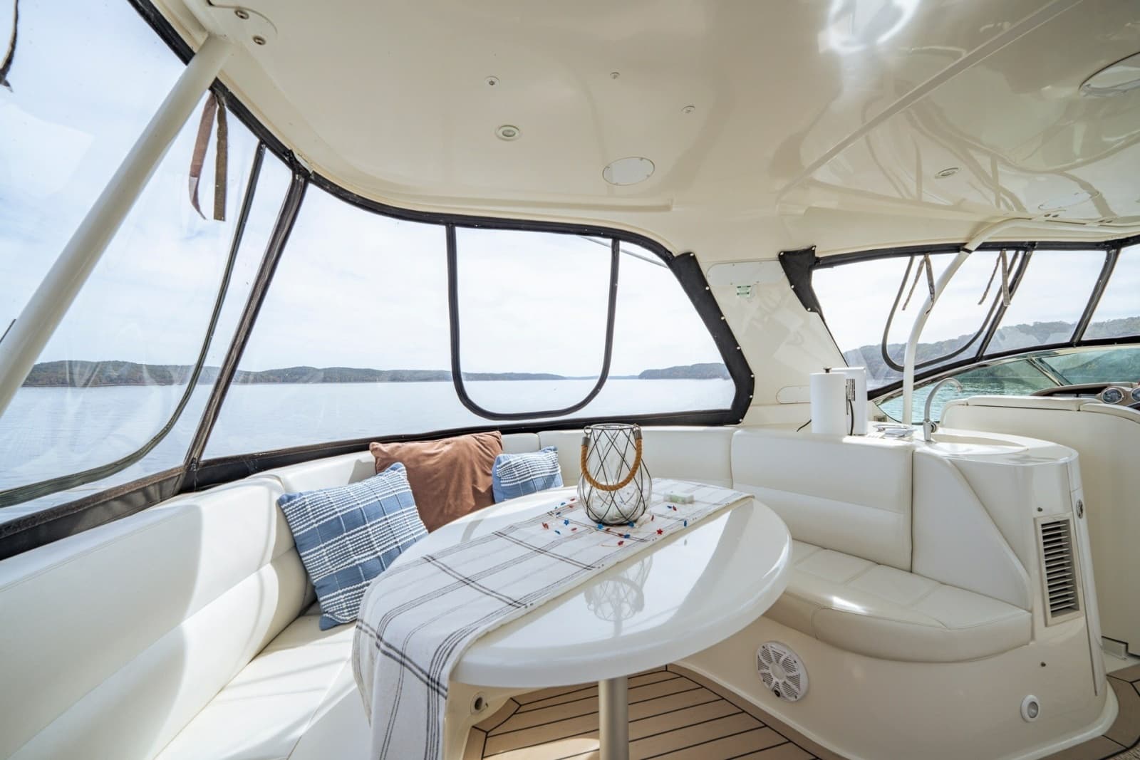 2006 Carver 56 Voyager