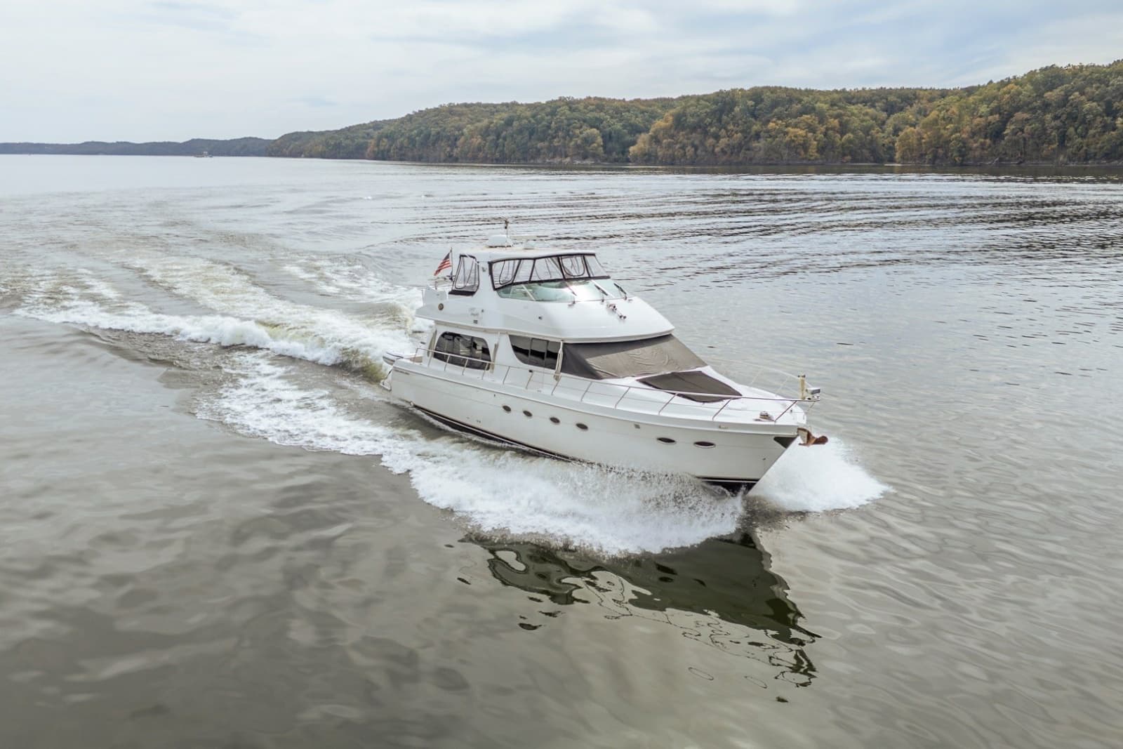 2006 Carver 56 Voyager