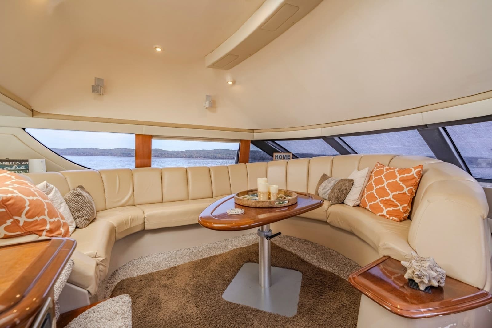 2006 Carver 56 Voyager