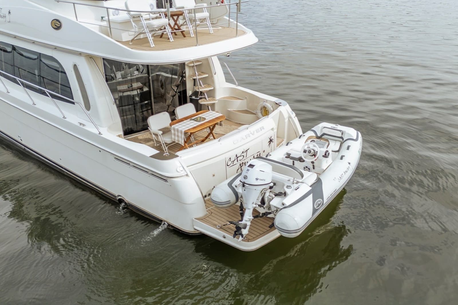 2006 Carver 56 Voyager