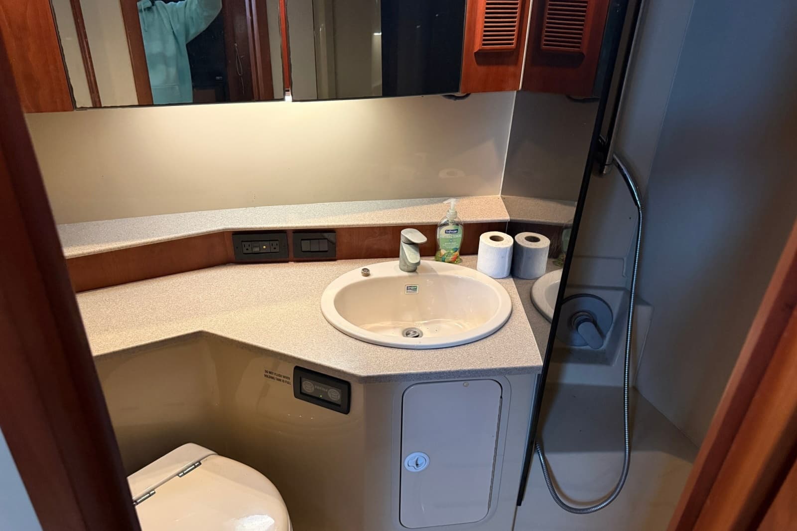 2006 Rampage 38 Express