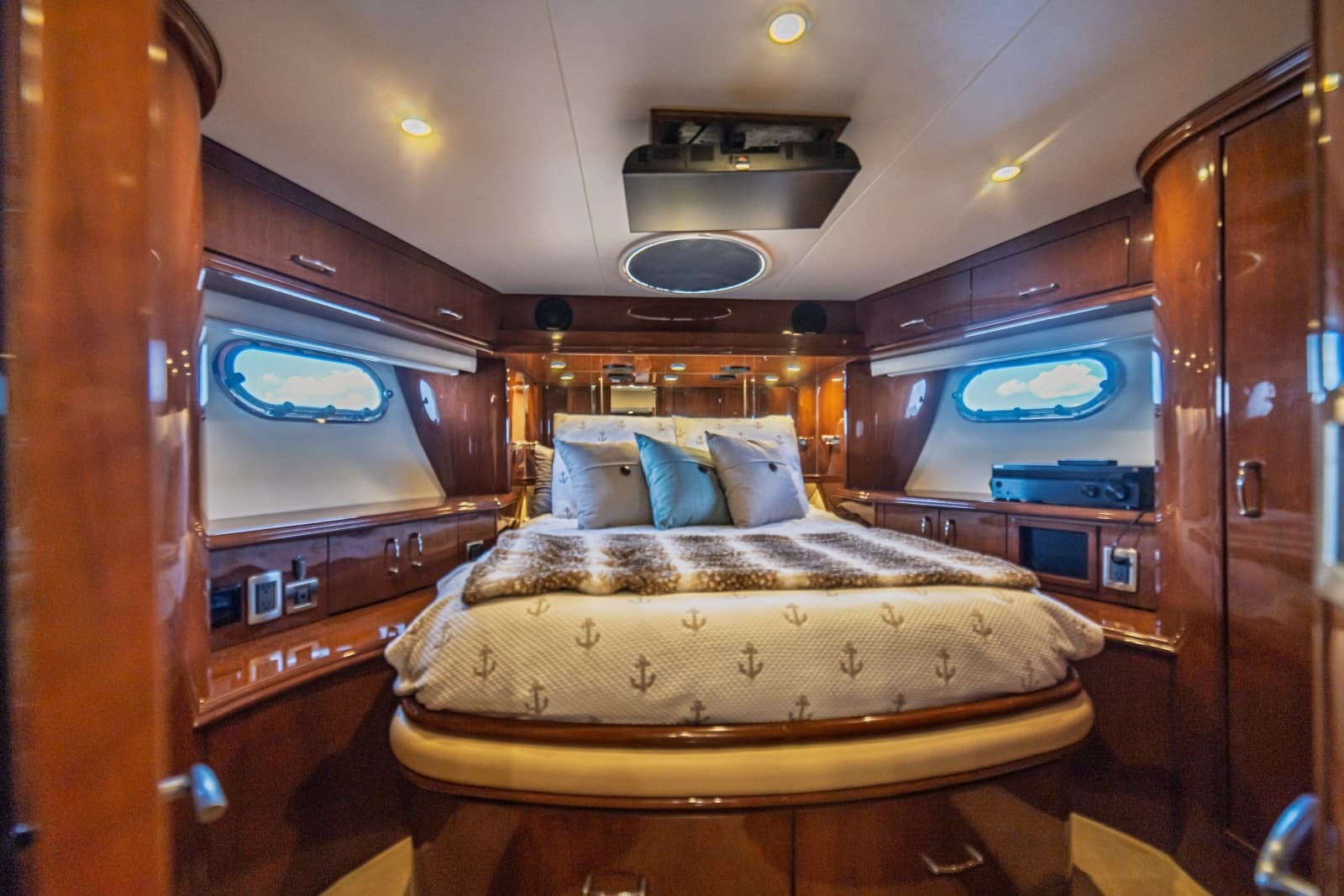 2004 Marquis 59