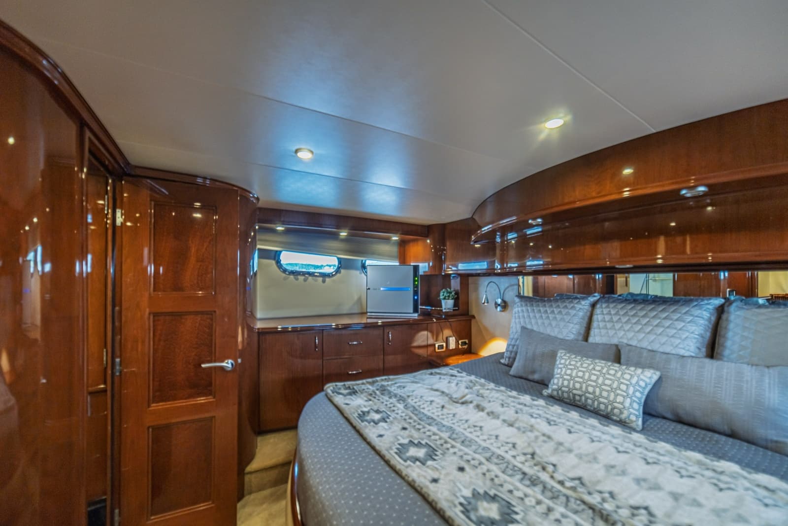 2004 Marquis 59