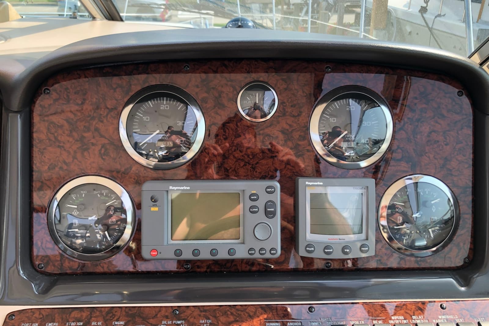 2004 Sea Ray 420 Sundancer