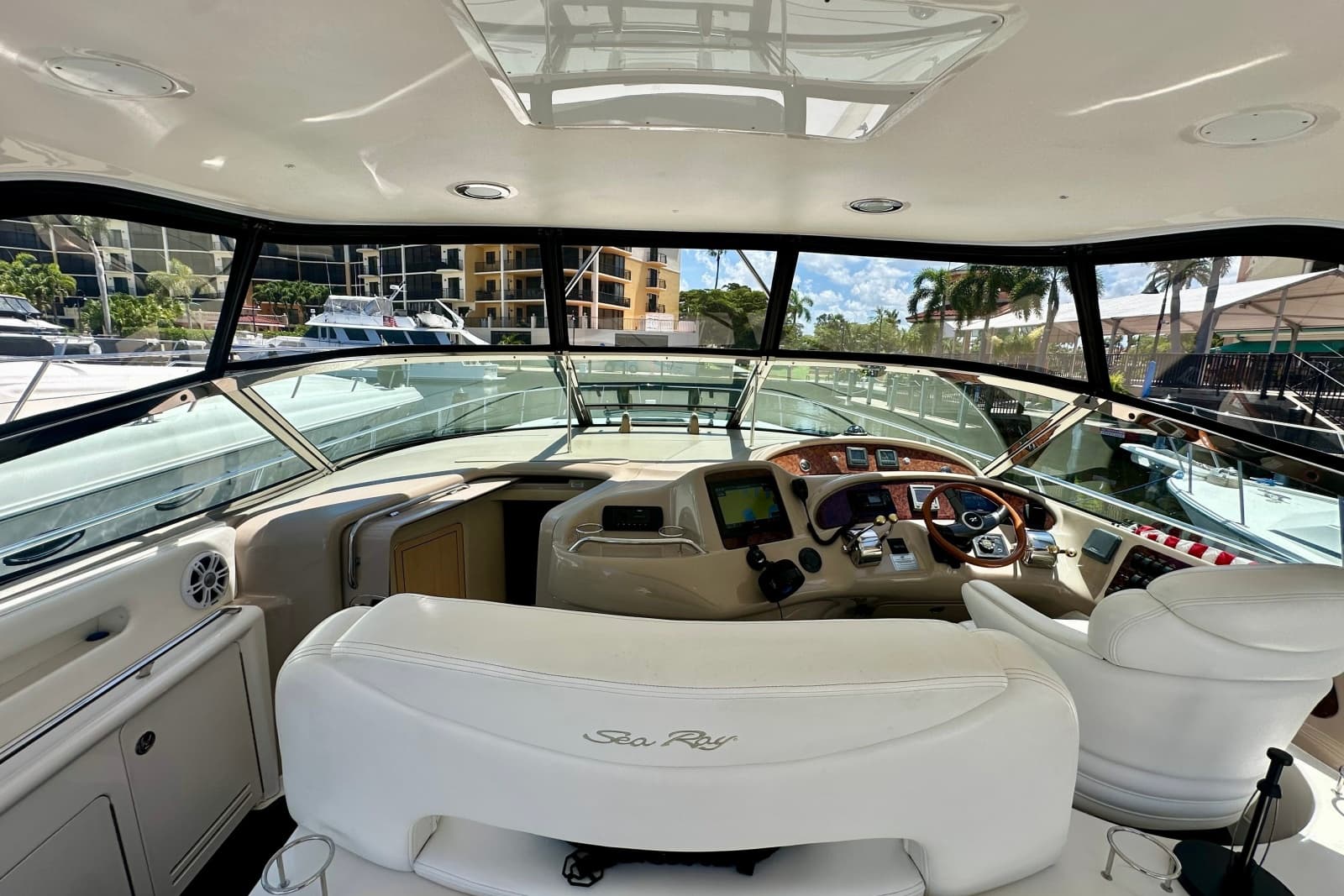2001 Sea Ray Sundancer 460