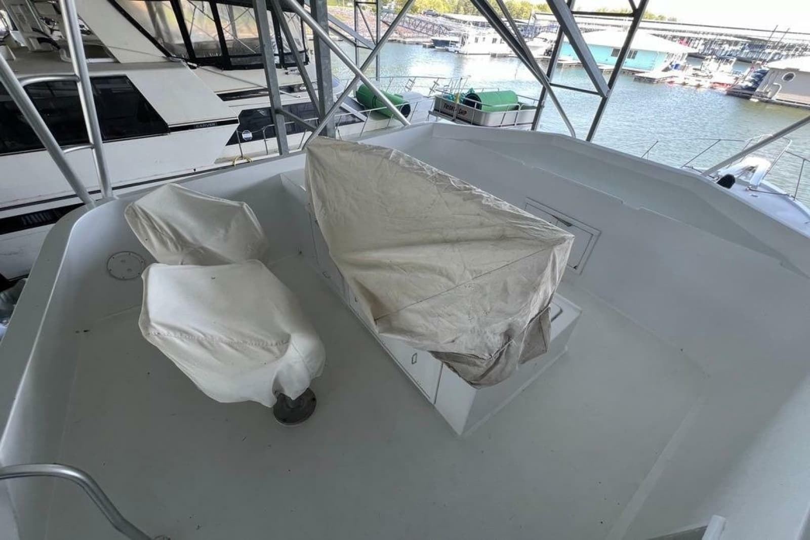 1976 Hatteras 53 Convertible