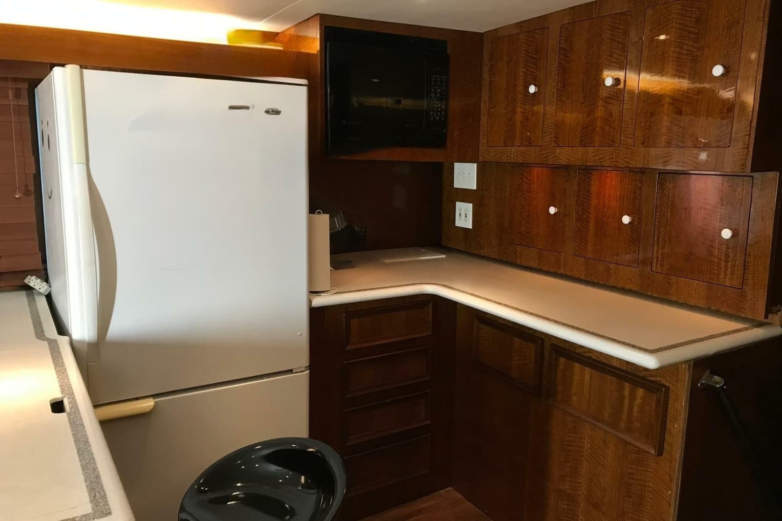 1976 Hatteras 53 Convertible