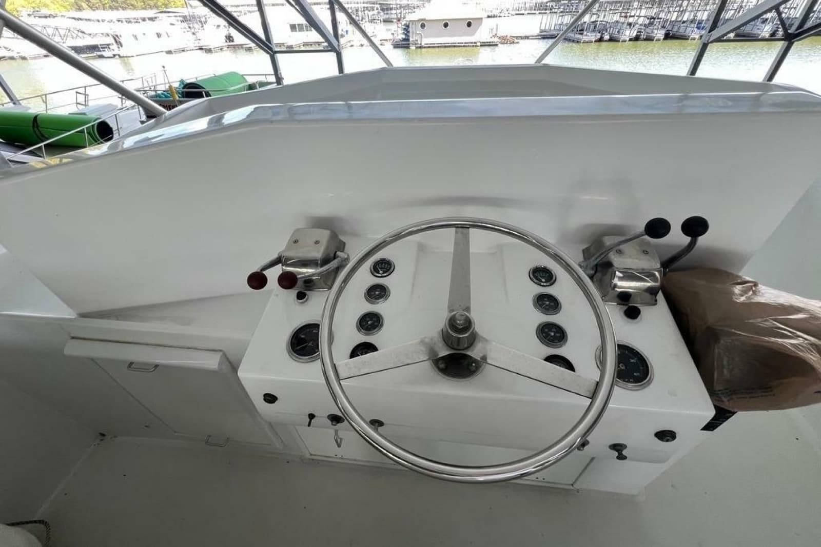 1976 Hatteras 53 Convertible