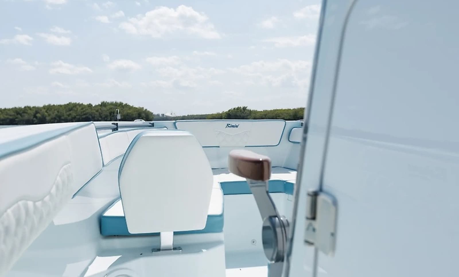 2027 Bimini 23