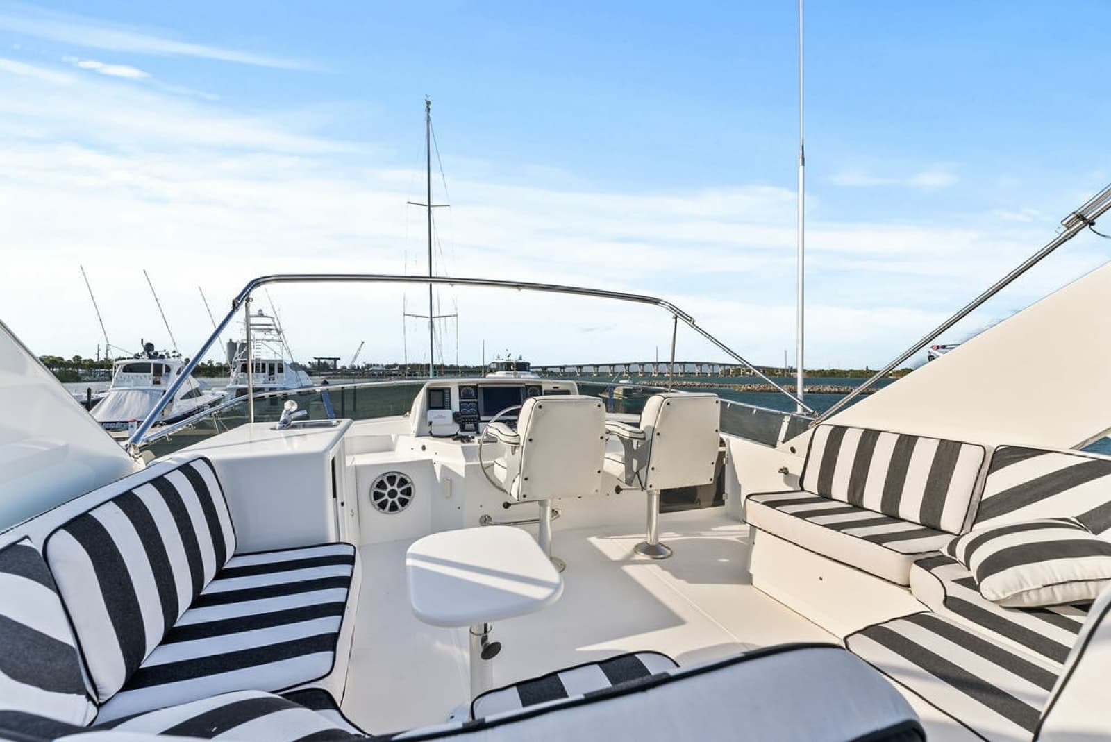 2000 West Bay Sonship 58