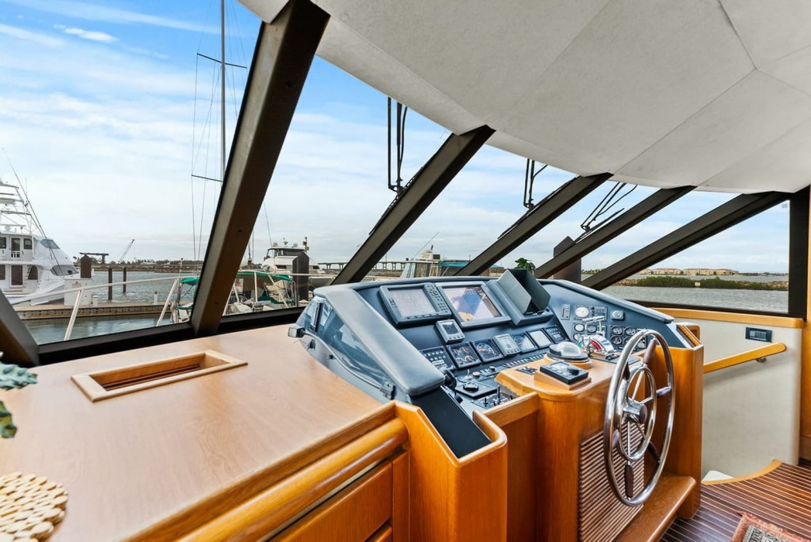 2000 West Bay Sonship 58