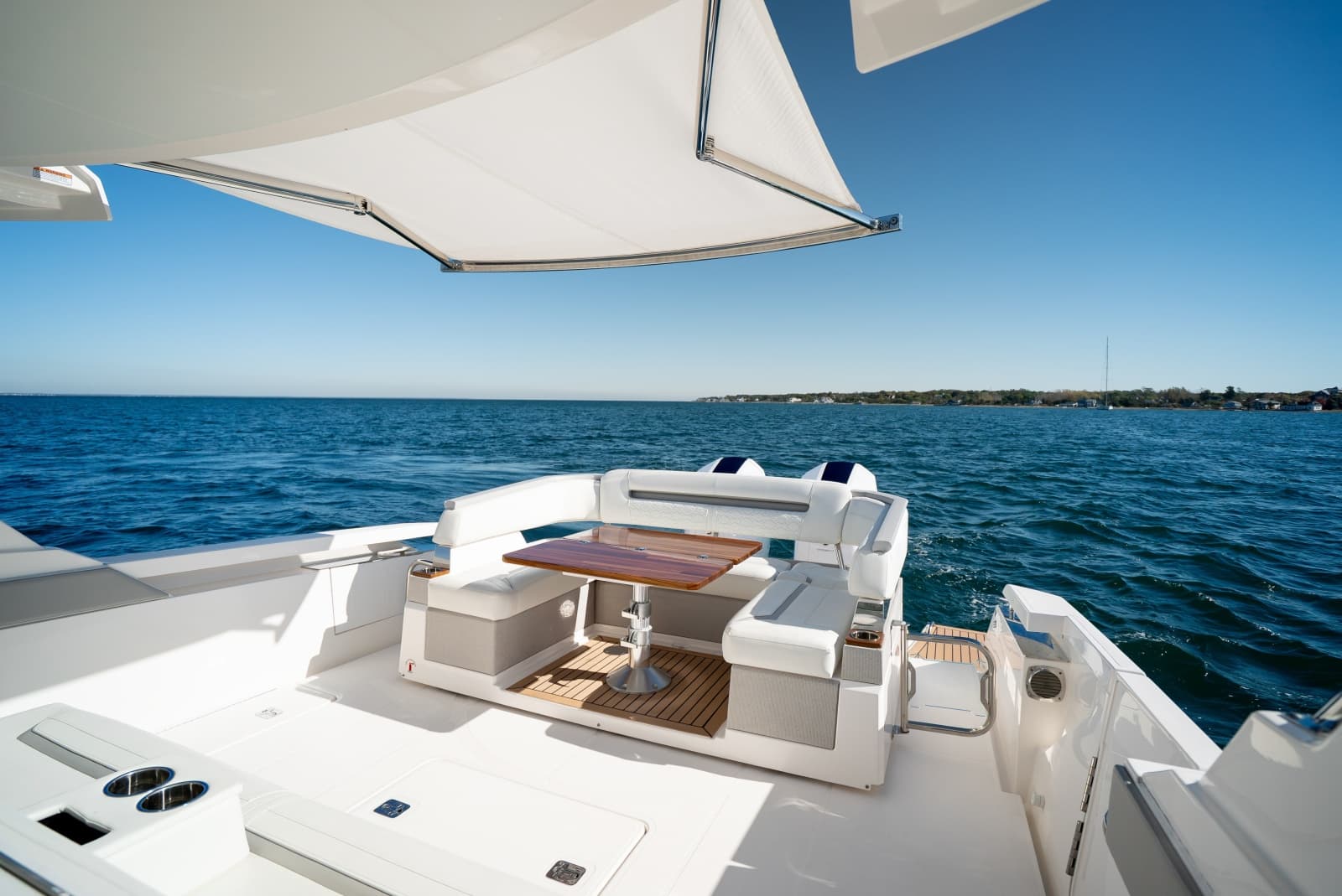 2023 Tiara Yachts 43 LS