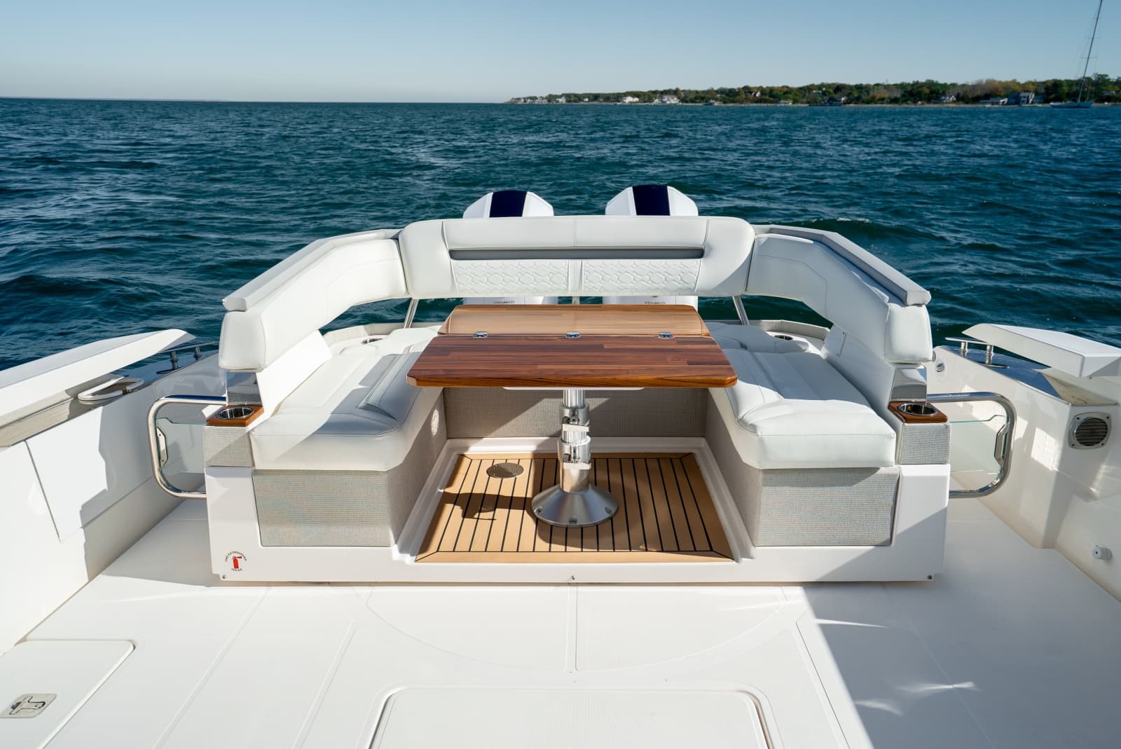 2023 Tiara Yachts 43 LS