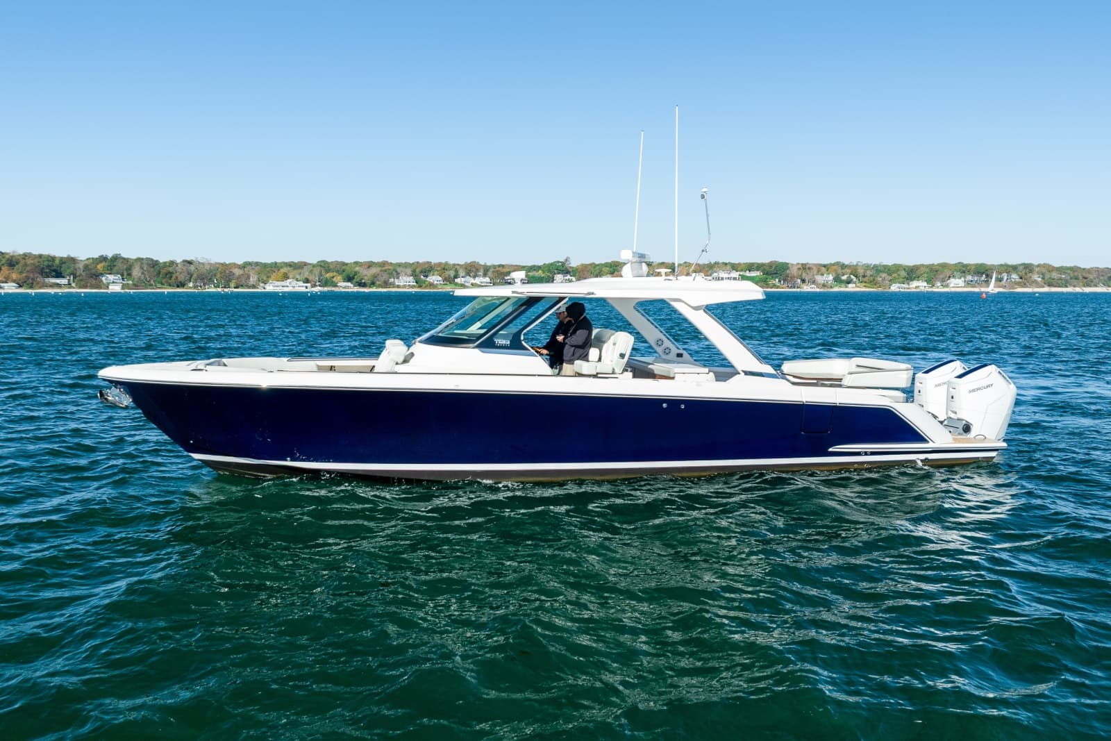 2023 Tiara Yachts 43 LS