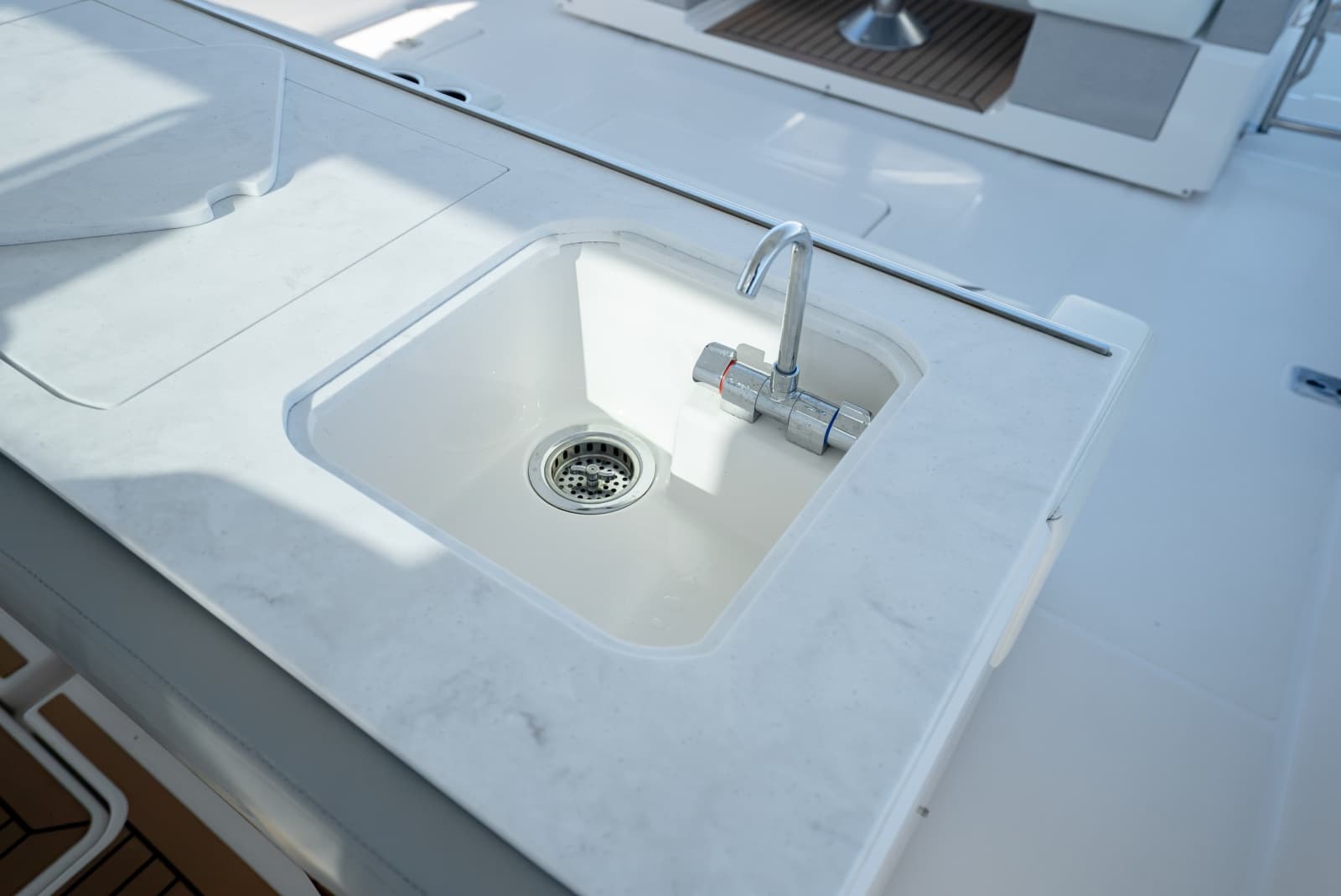 2023 Tiara Yachts 43 LS