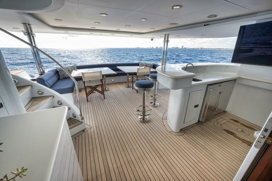 2002 Sovereign Raised Pilothouse