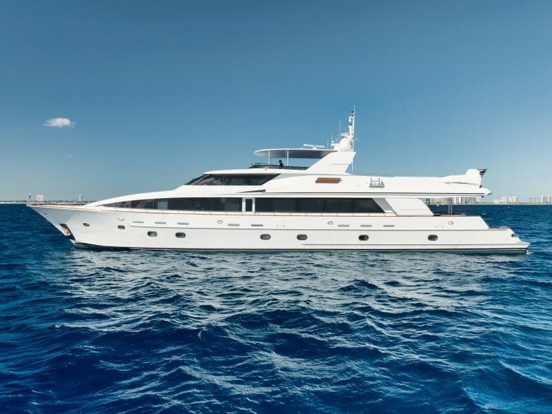 2002 Sovereign Raised Pilothouse