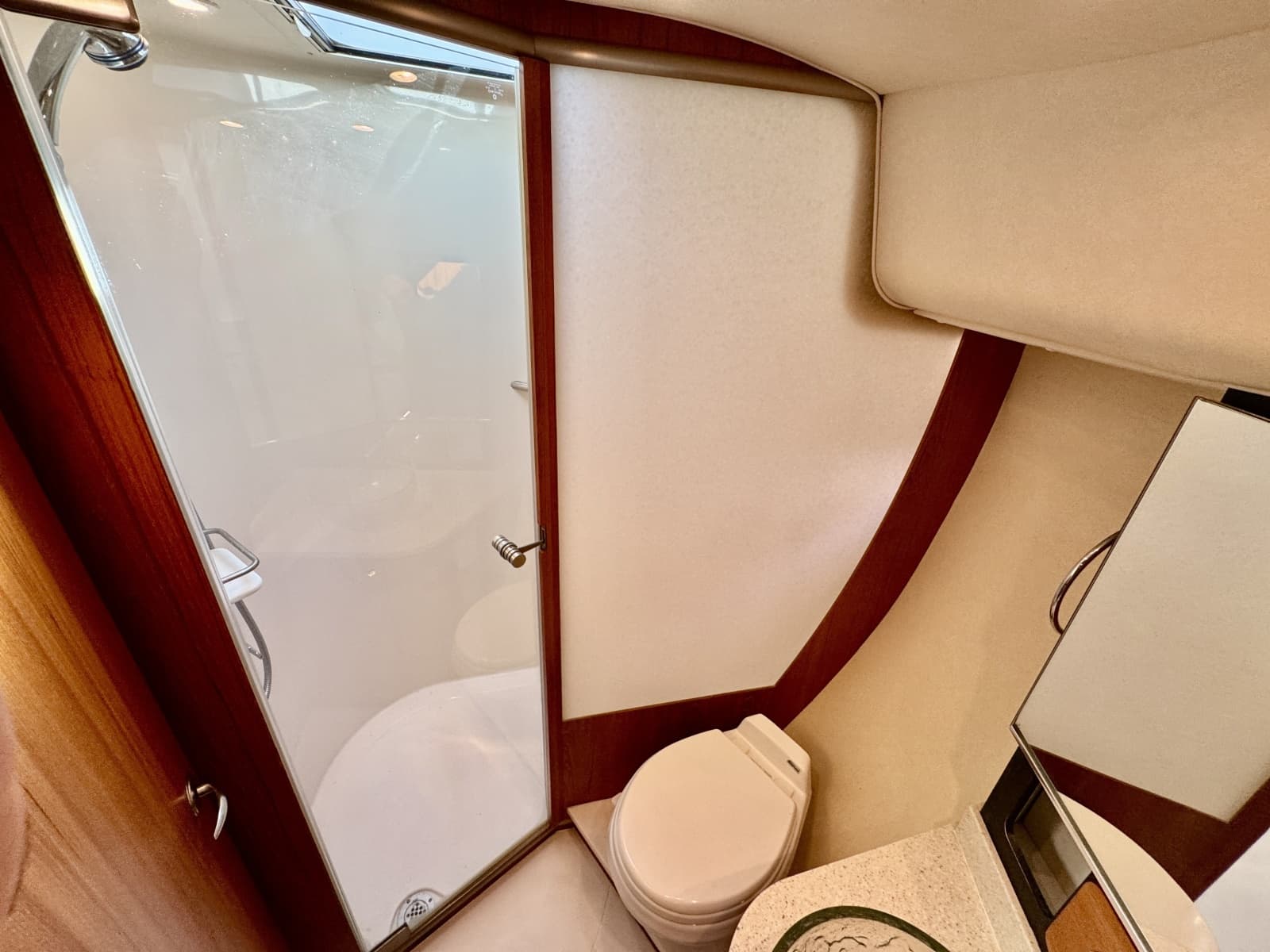 2006 Tiara Yachts 4300 Sovran