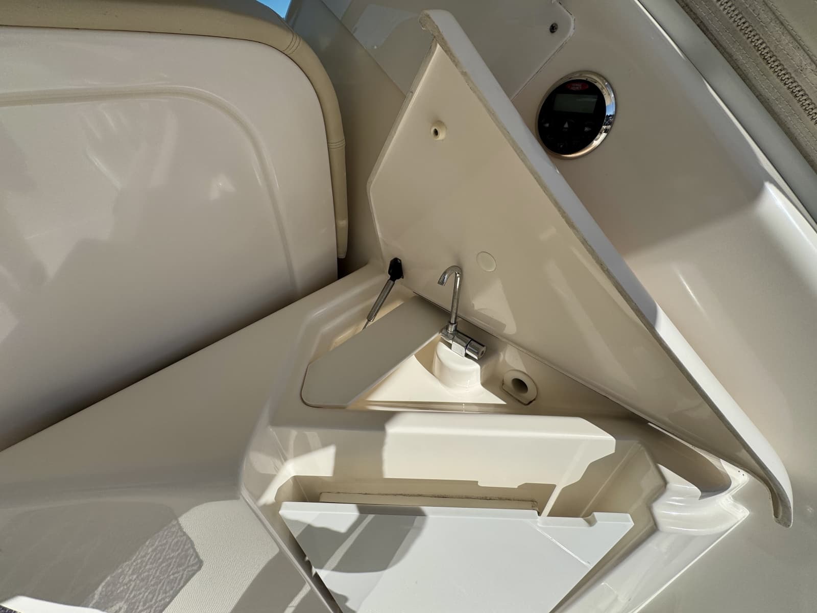 2006 Tiara Yachts 4300 Sovran