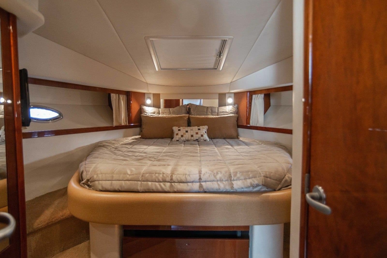 2010 Sea Ray 390 Sundancer