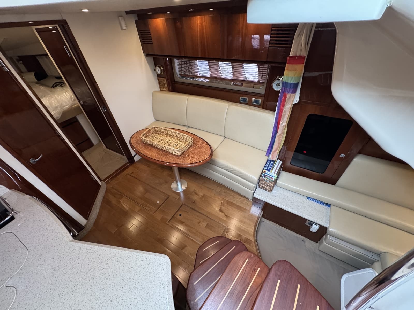 2010 Sea Ray 390 Sundancer