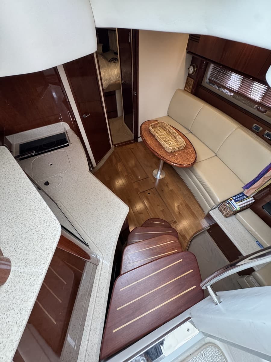 2010 Sea Ray 390 Sundancer