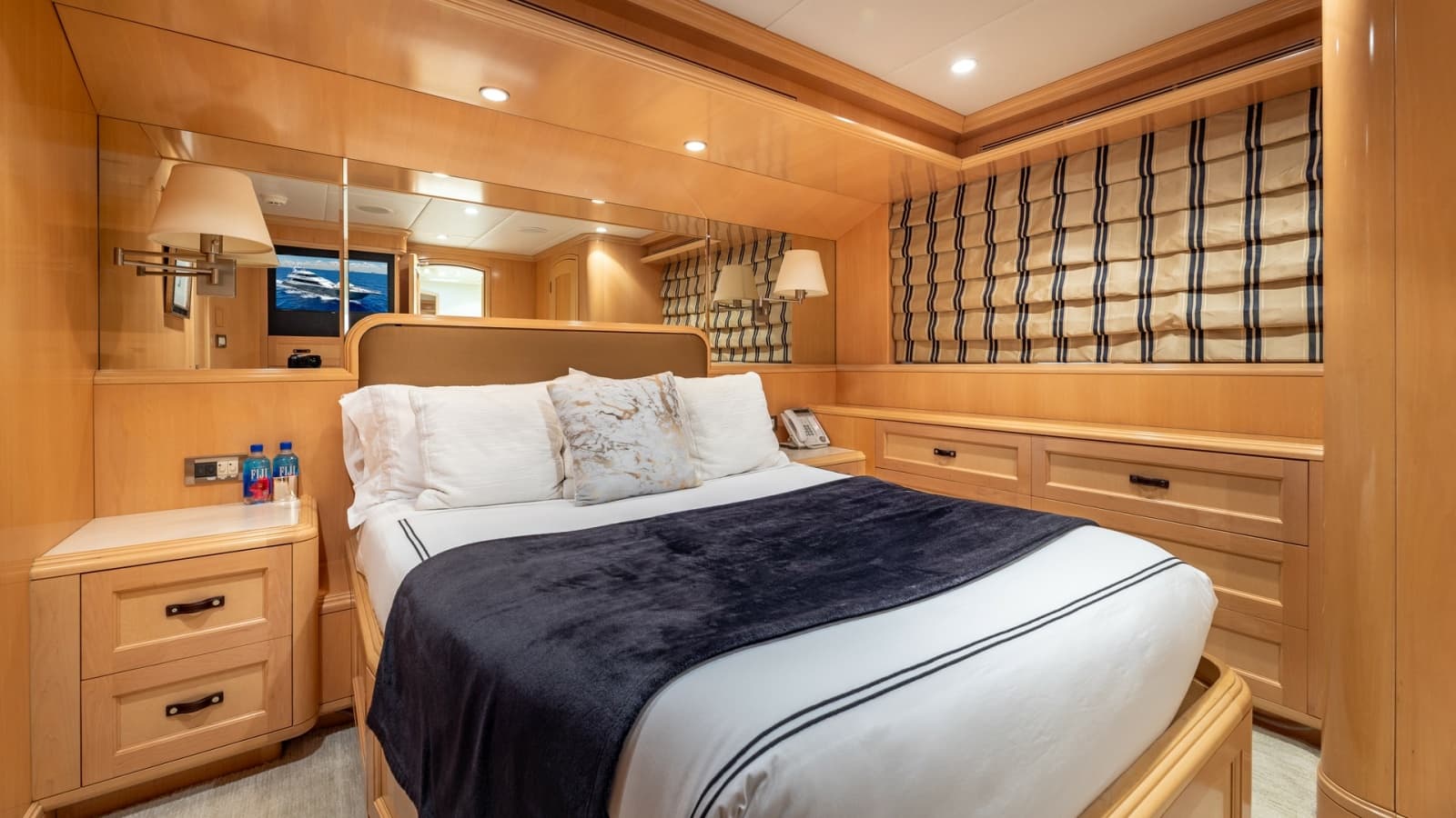 1998 Trinity Yachts Sport Fisherman - BAD COMPANY: Luxurious Guest Stateroom Interior