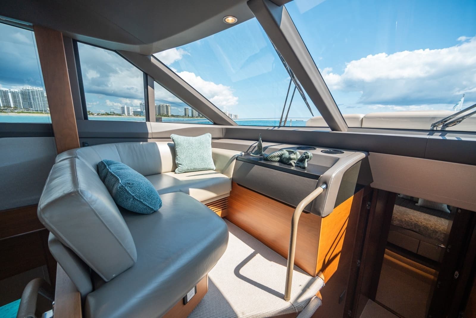 2017 Princess 68 Flybridge
