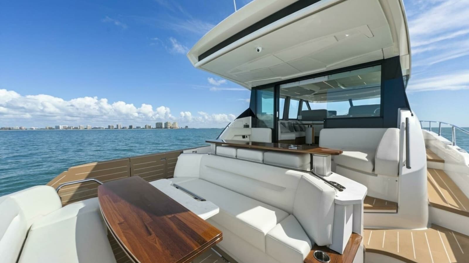 2023 Tiara Yachts EX 60