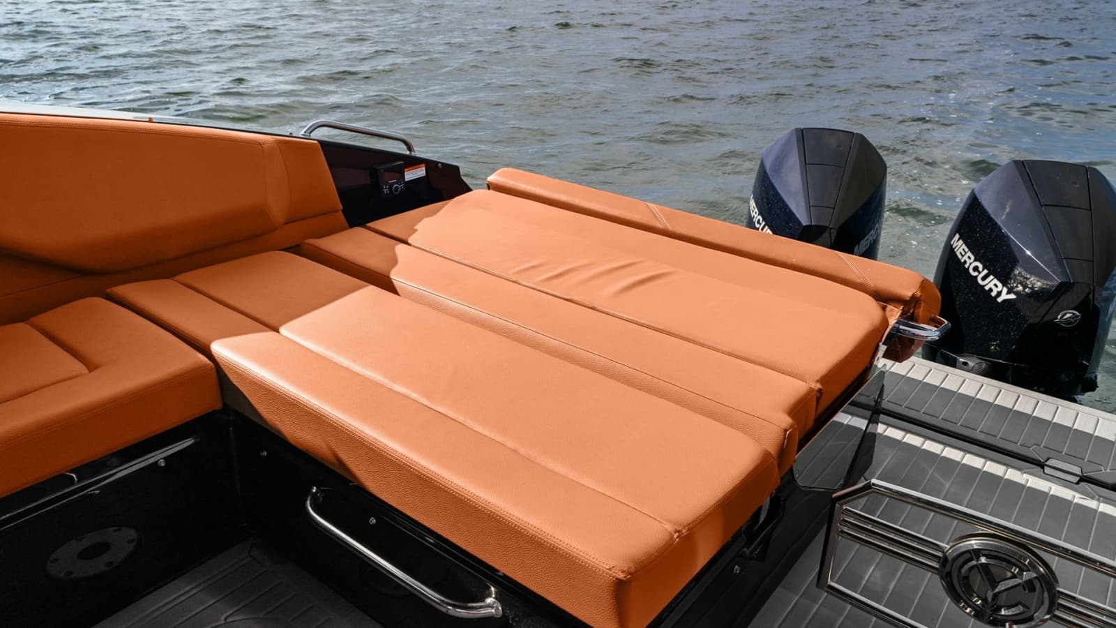 Convertible Sunpad and Swim Platform