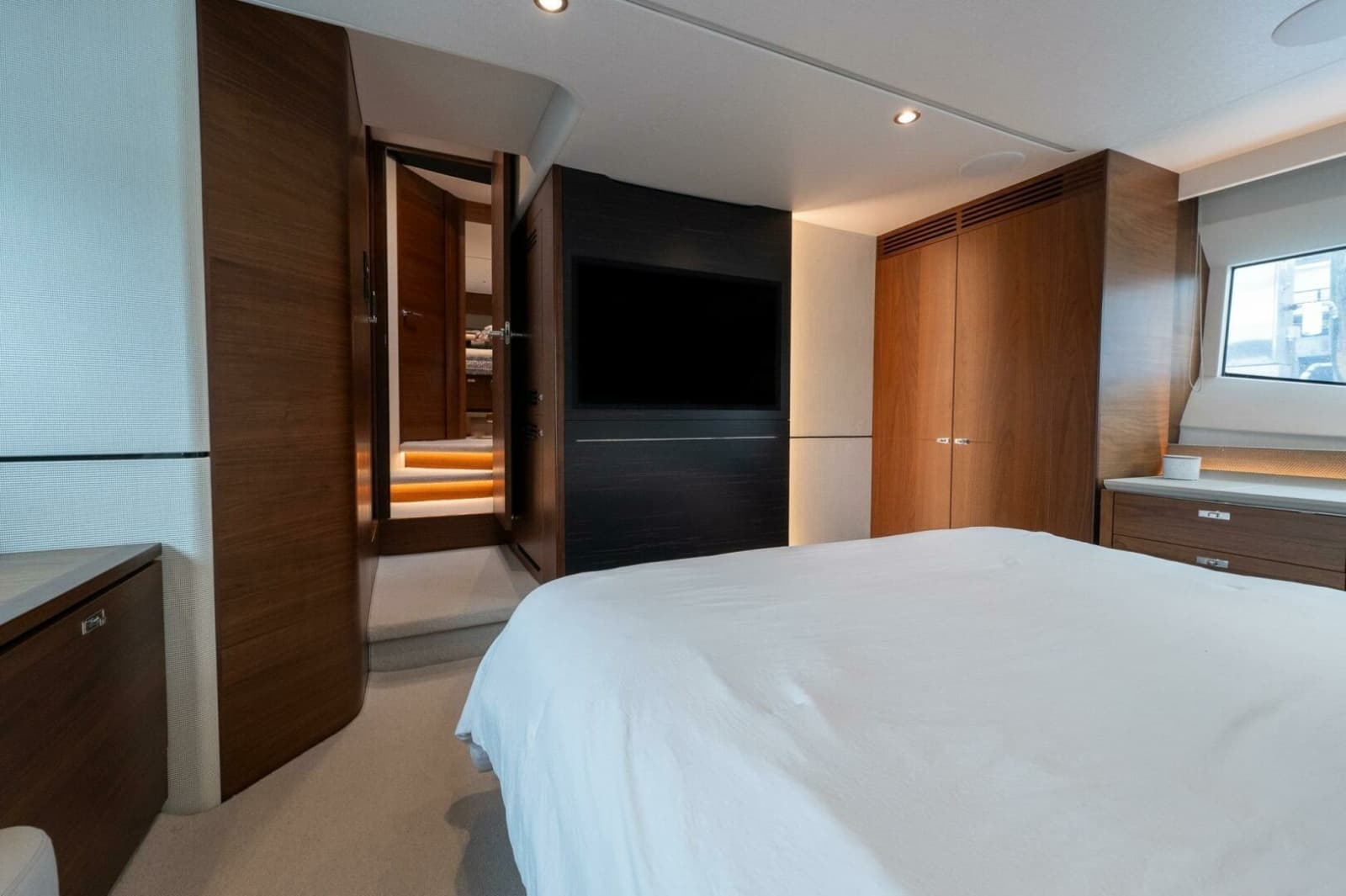 Princess 62 - Regent - Master Stateroom