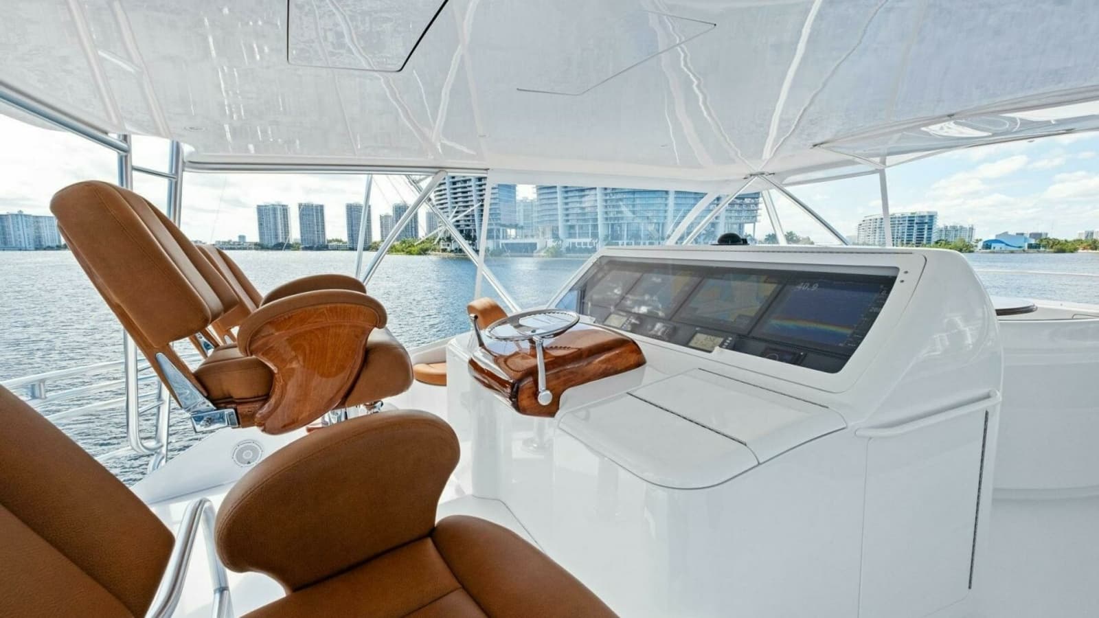 2012 82 Viking Convertible - Lady Di