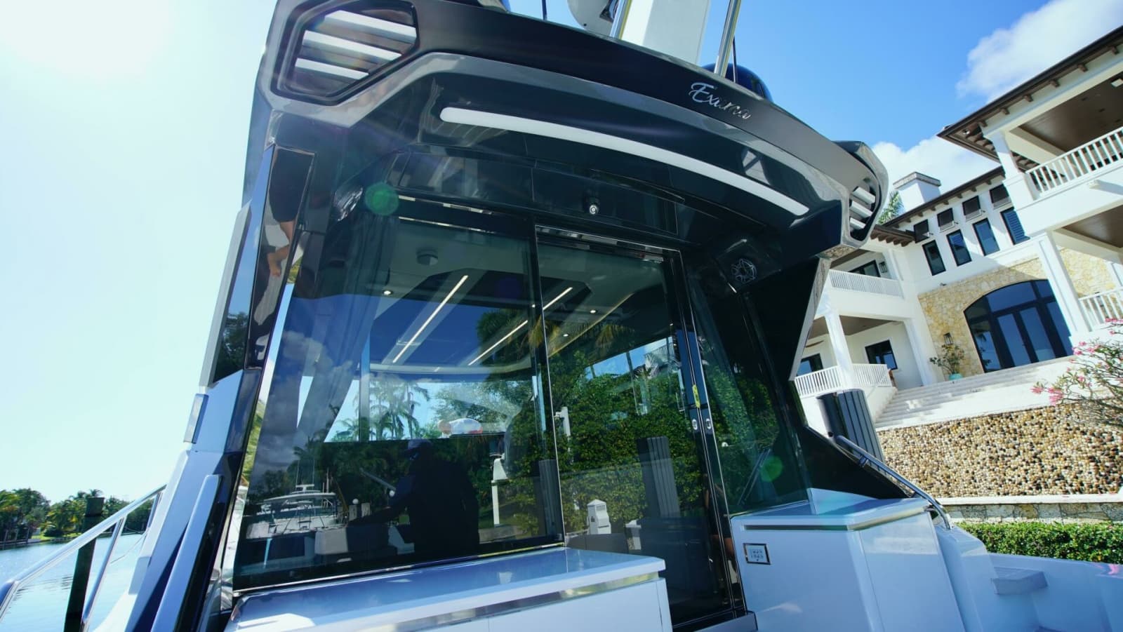 2024 Uniesse HTC5P