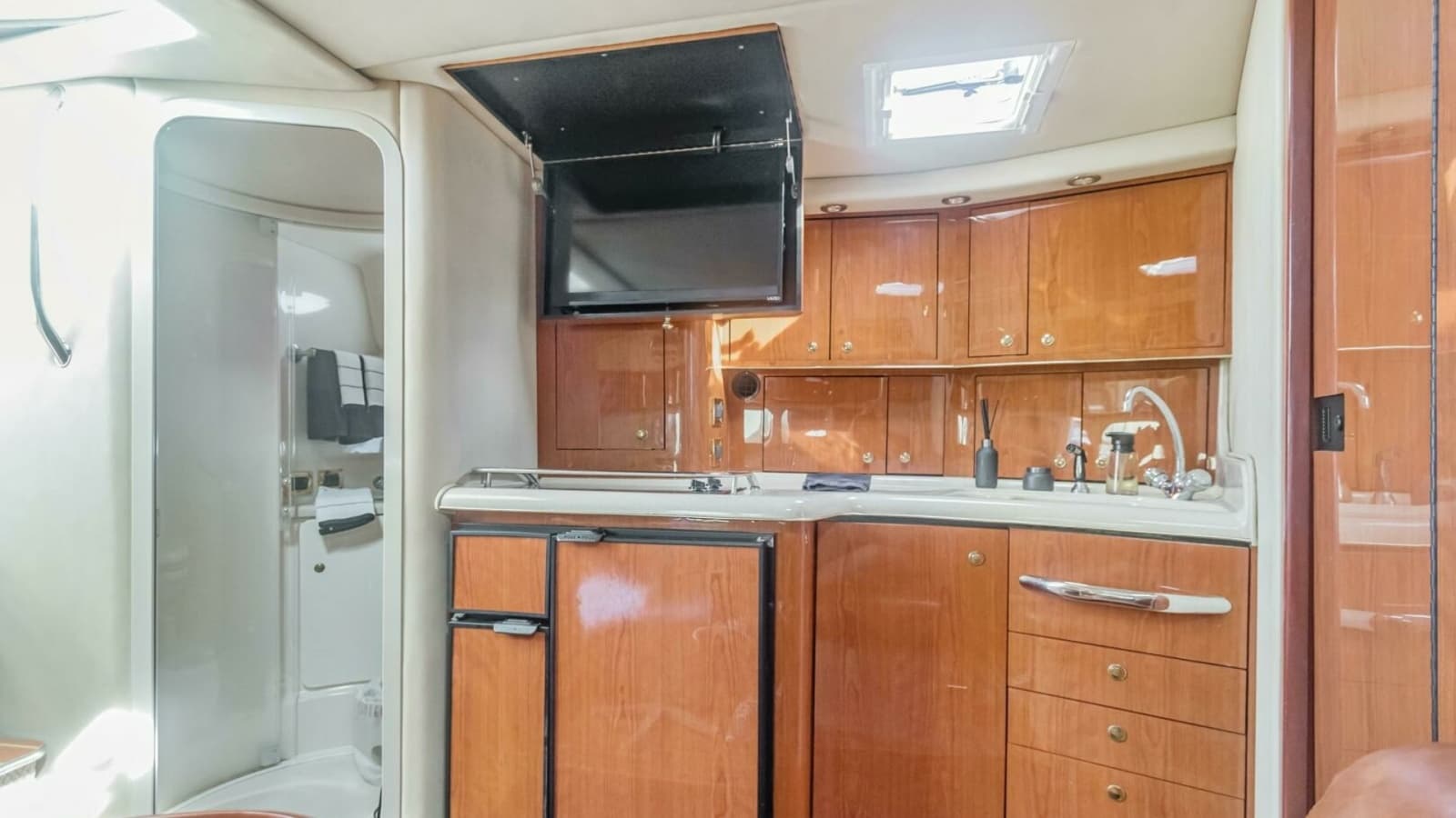 2000 Sea Ray 370 Express Cruiser "Sandie Lee" - Galley with Wood Cabinetry