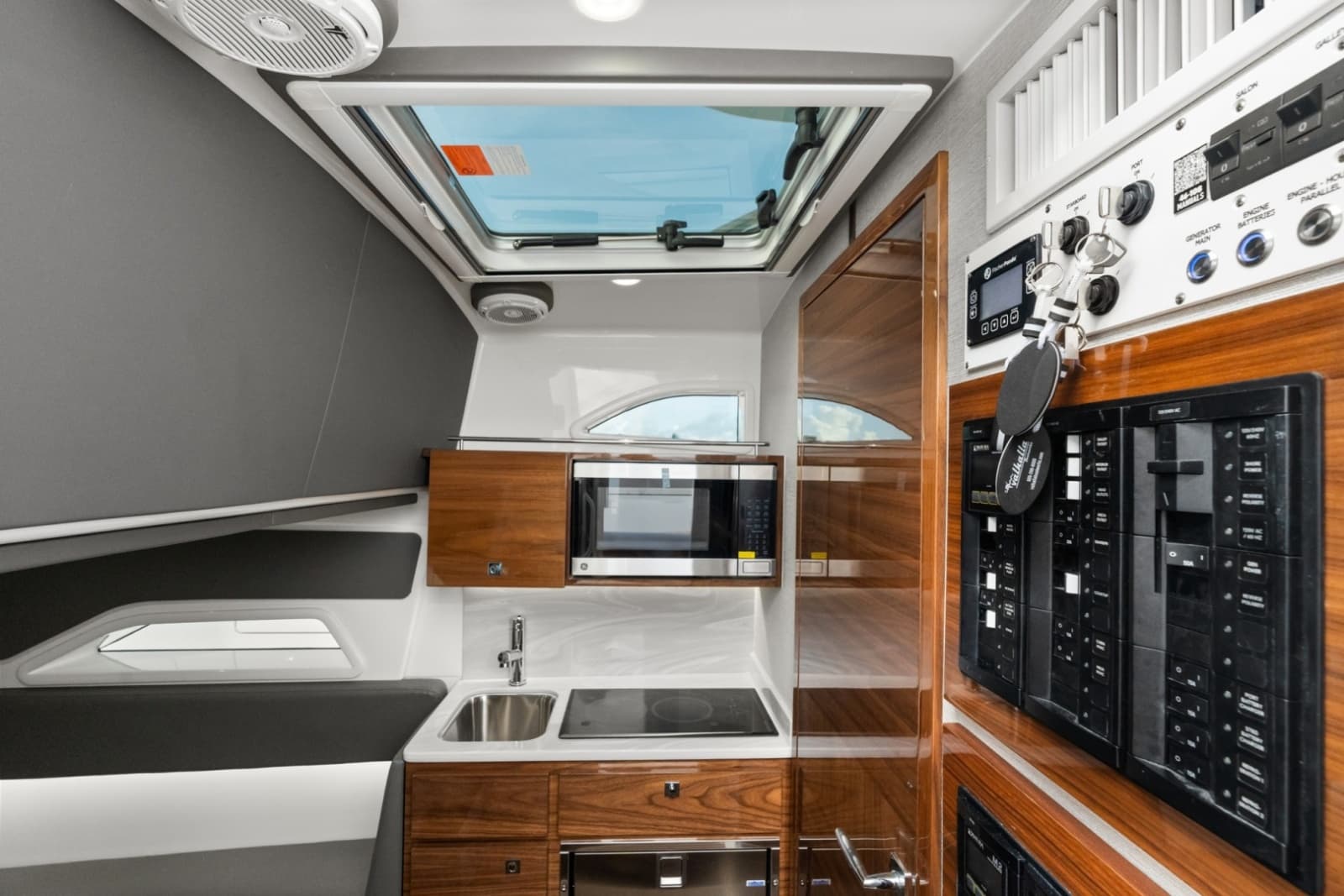 2027 Valhalla Boatworks V-46