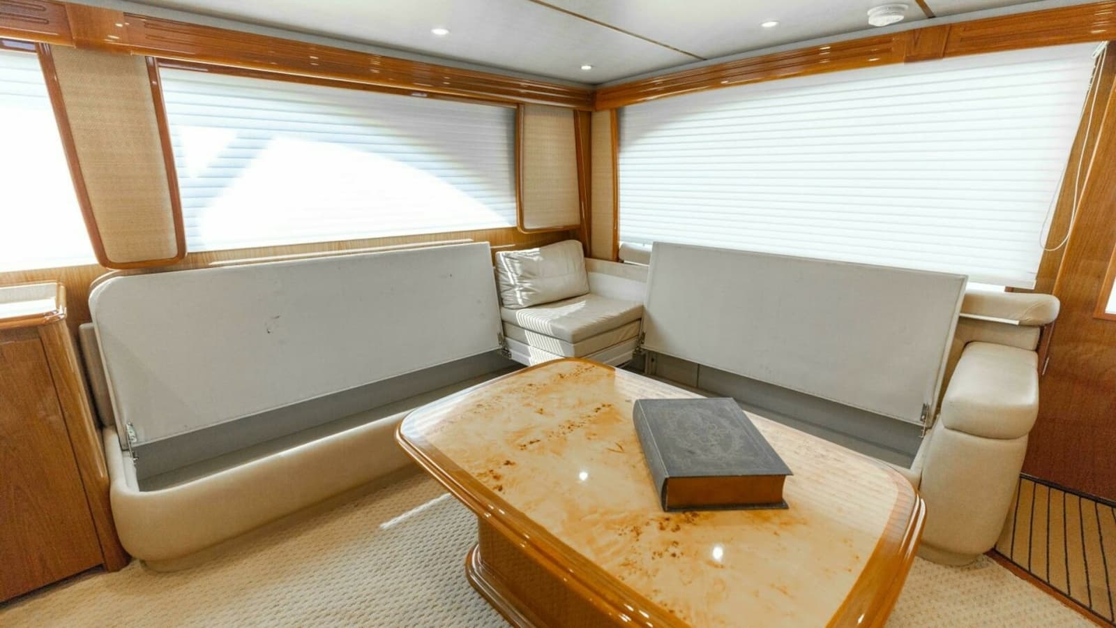 2013 Viking 76 Convertible- REEL FIRE- Salon Storage