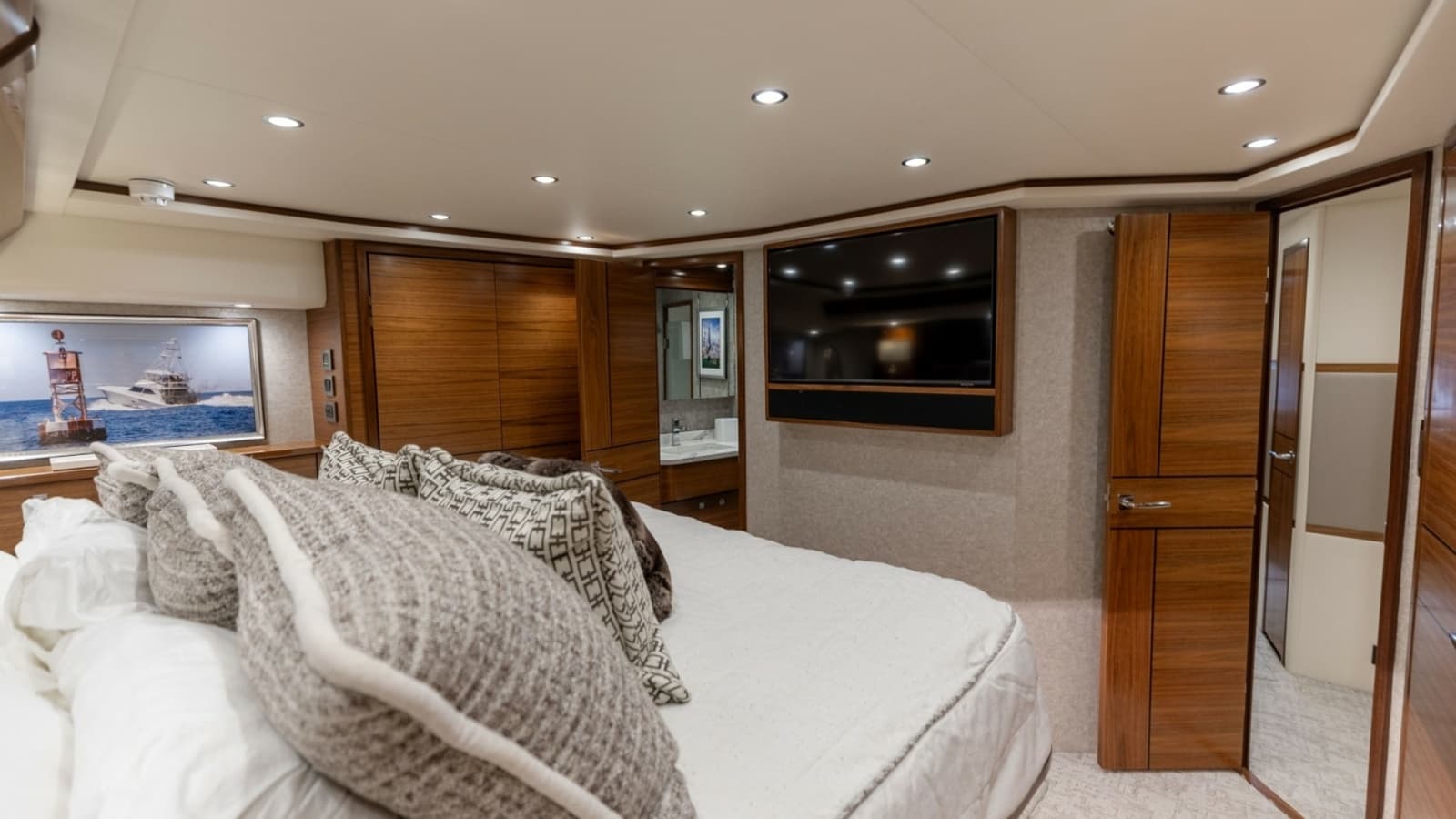 2023 Viking 72 Convertible- TEAM SUPREME- Master Stateroom